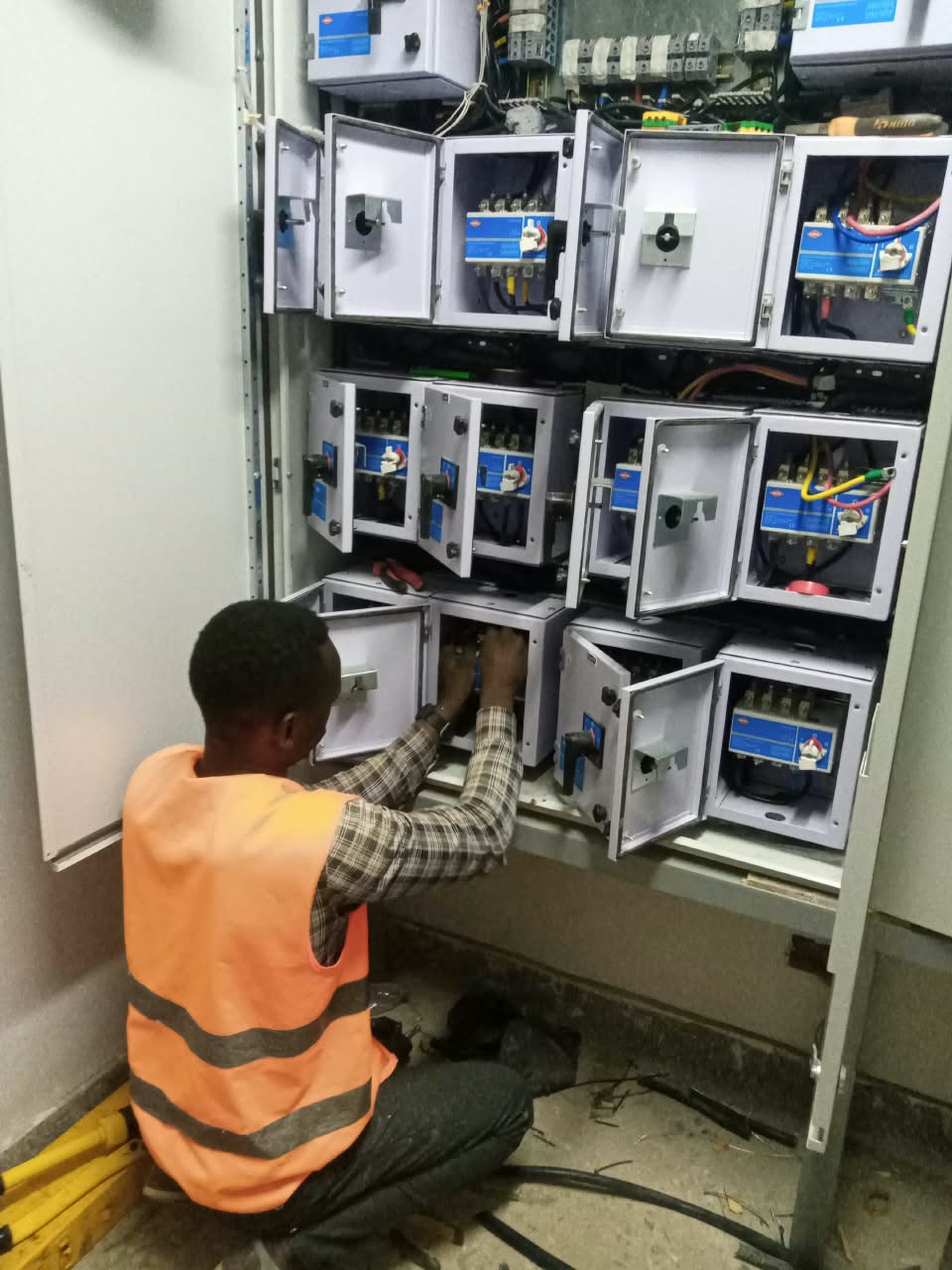 Astwin team at work